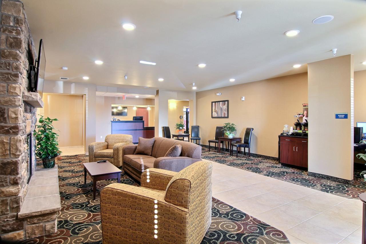 Cobblestone Hotel & Suites - Mccook 外观 照片