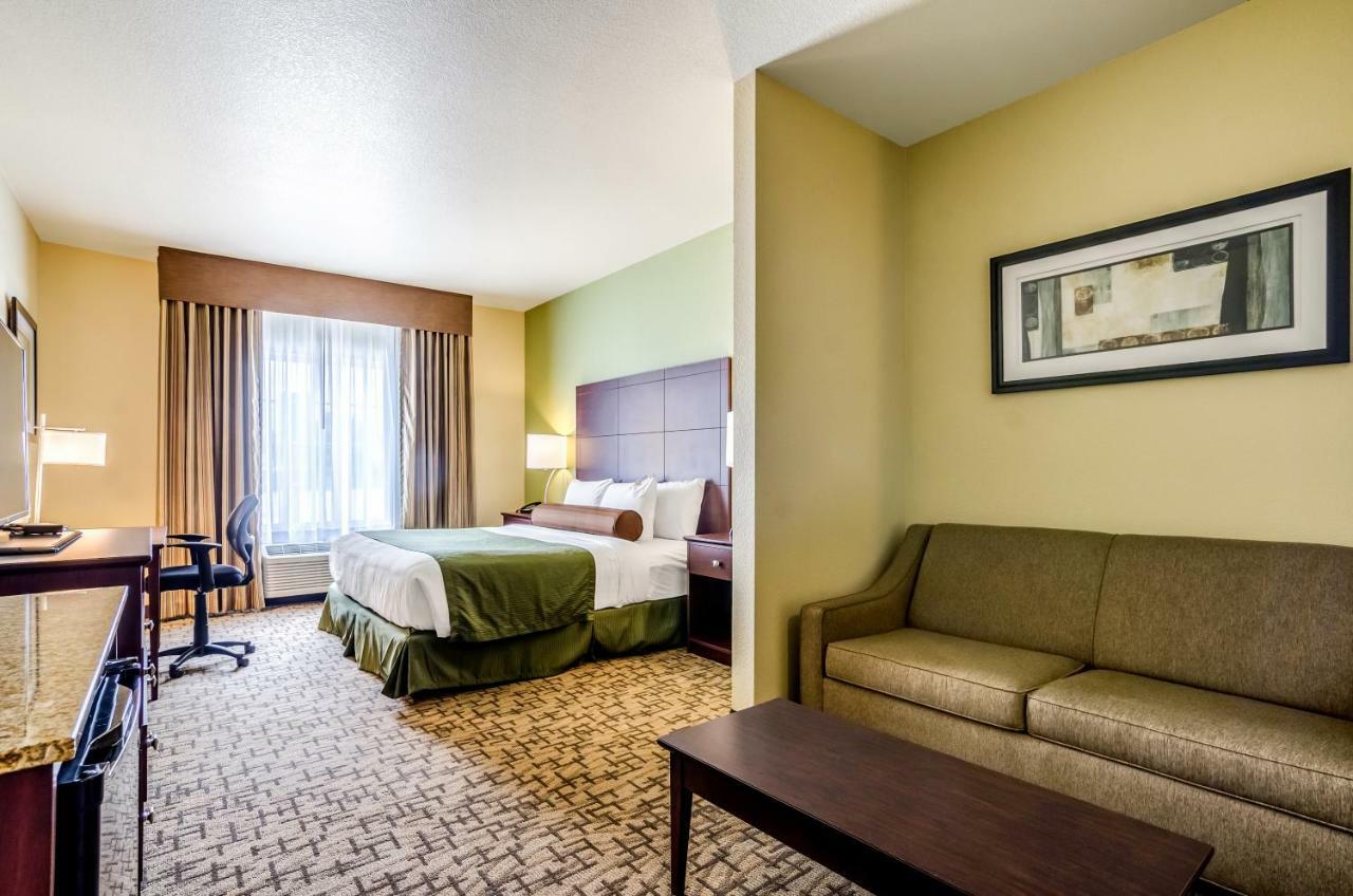 Cobblestone Hotel & Suites - Mccook 外观 照片